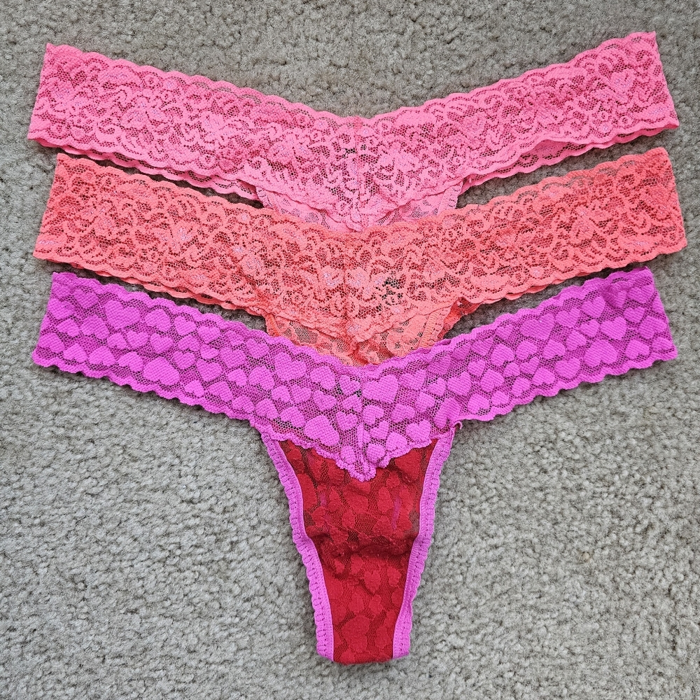 Victorias Secret 2011 the lacie thong bundle pink red coral hearts lace OS